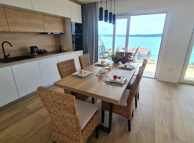 Penthouse Seaview * Traù