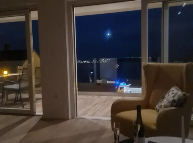 Penthouse Seaview Appartamento