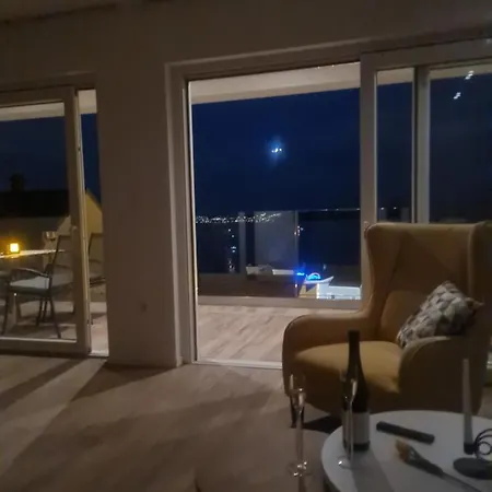 Penthouse Seaview Lejlighed